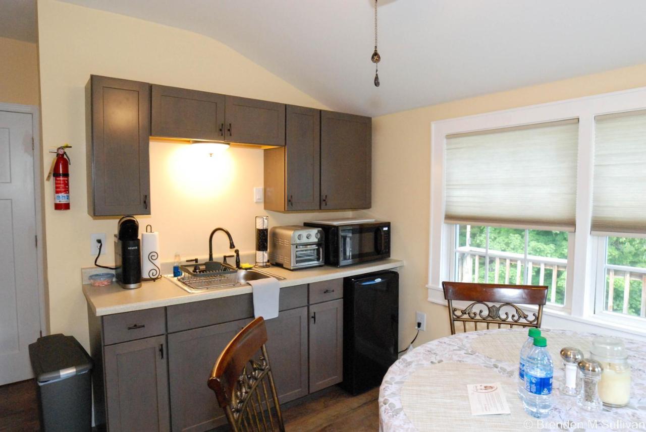 Maple Leaf Lodge Schroon Lake Экстерьер фото