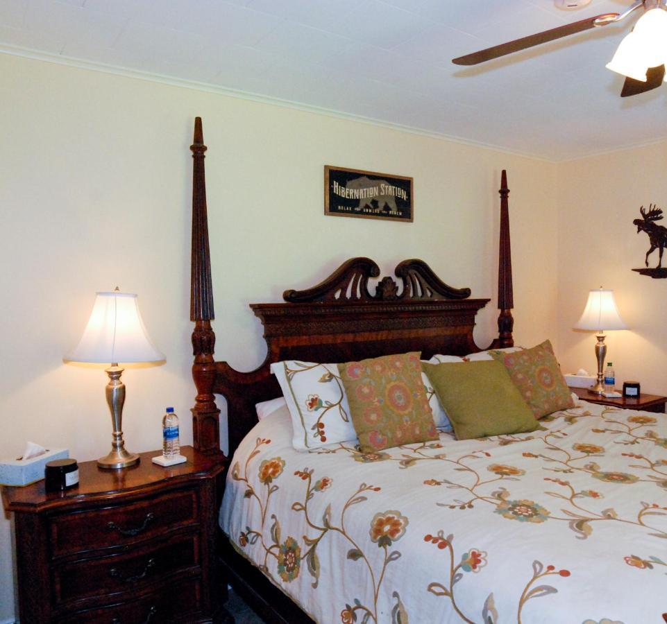 Maple Leaf Lodge Schroon Lake Экстерьер фото