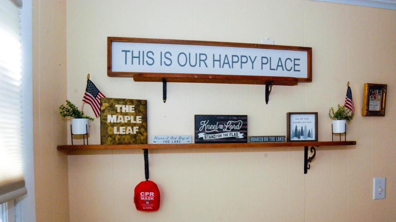 Maple Leaf Lodge Schroon Lake Экстерьер фото